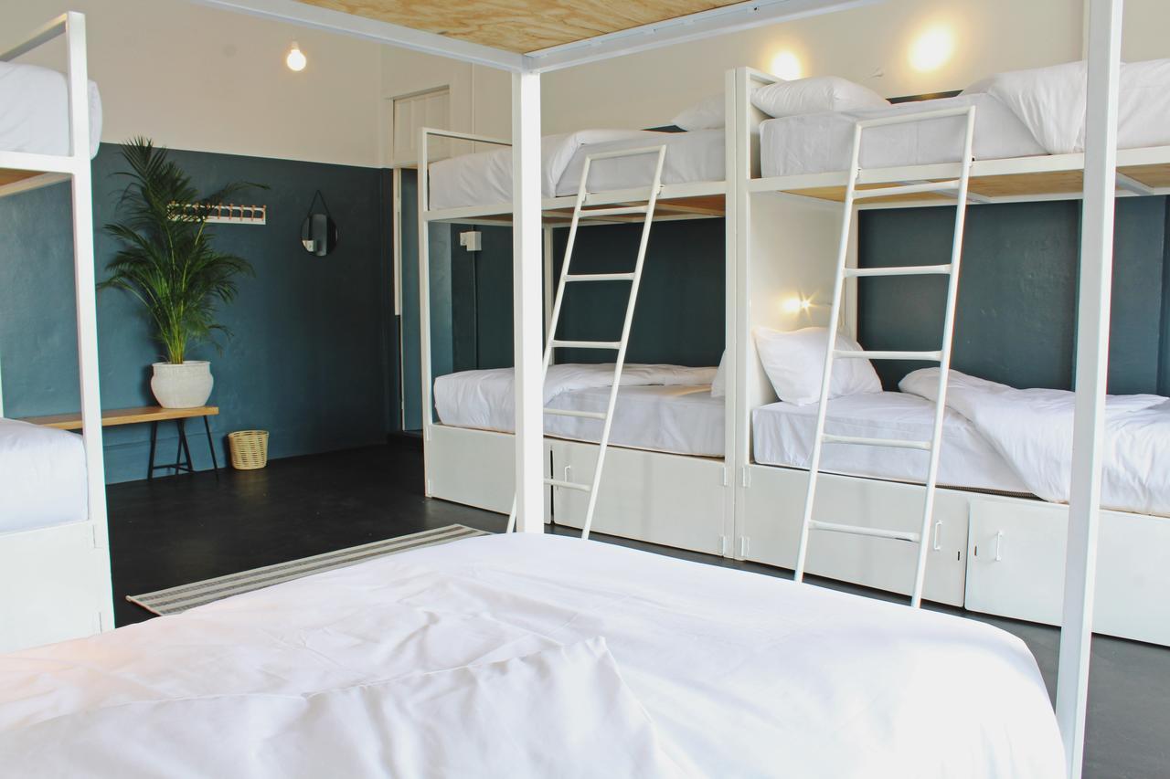Curiocity Backpackers Дърбан Екстериор снимка