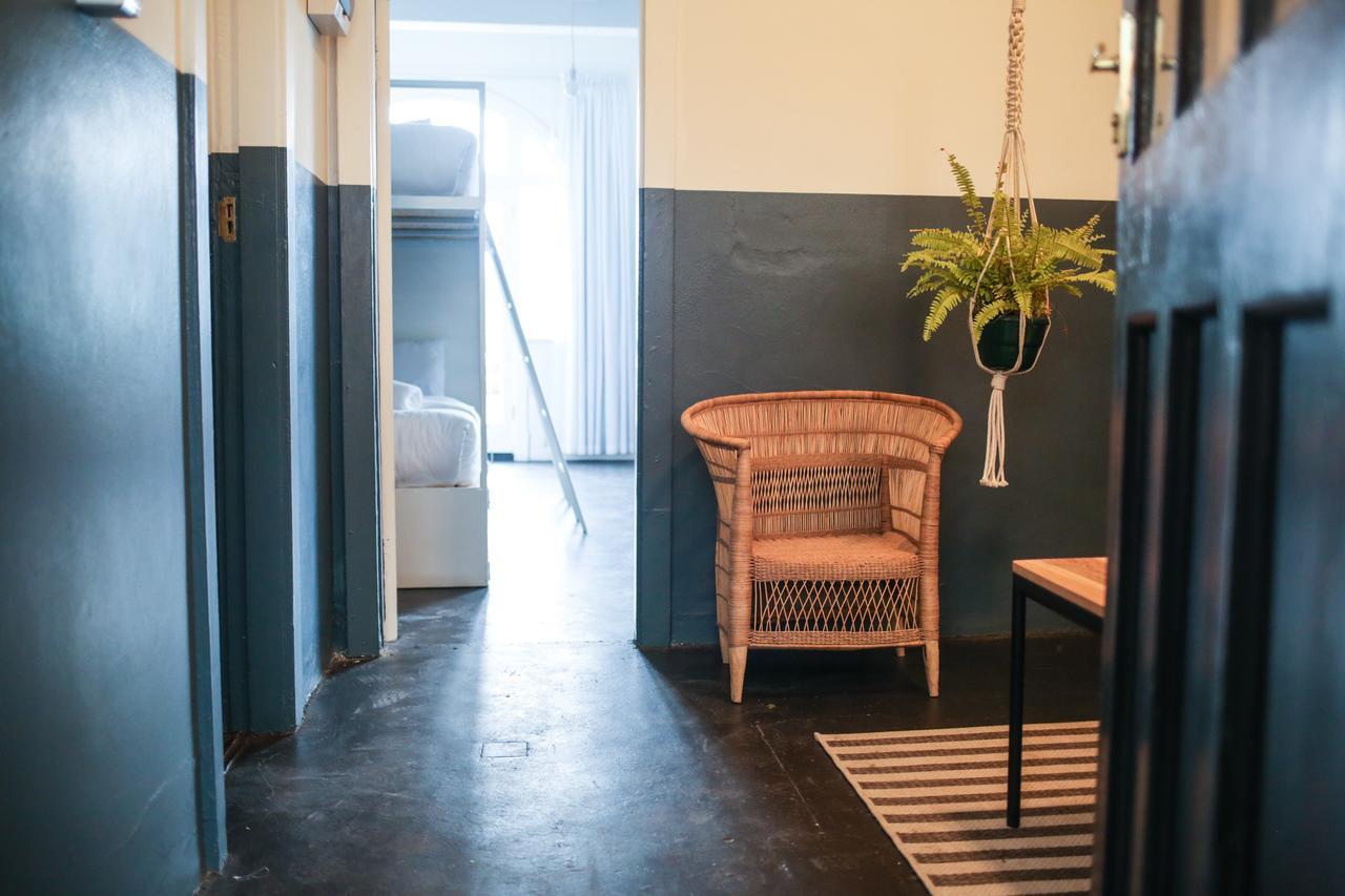 Curiocity Backpackers Дърбан Екстериор снимка
